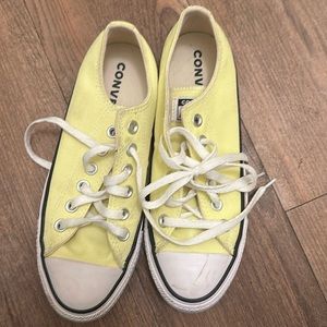 Neon yellow/green converse, EUC